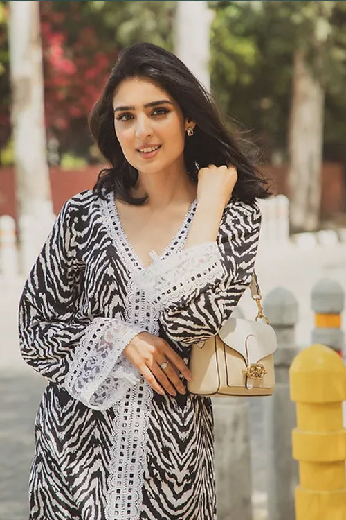 Amaira Pakistani Kurta Set